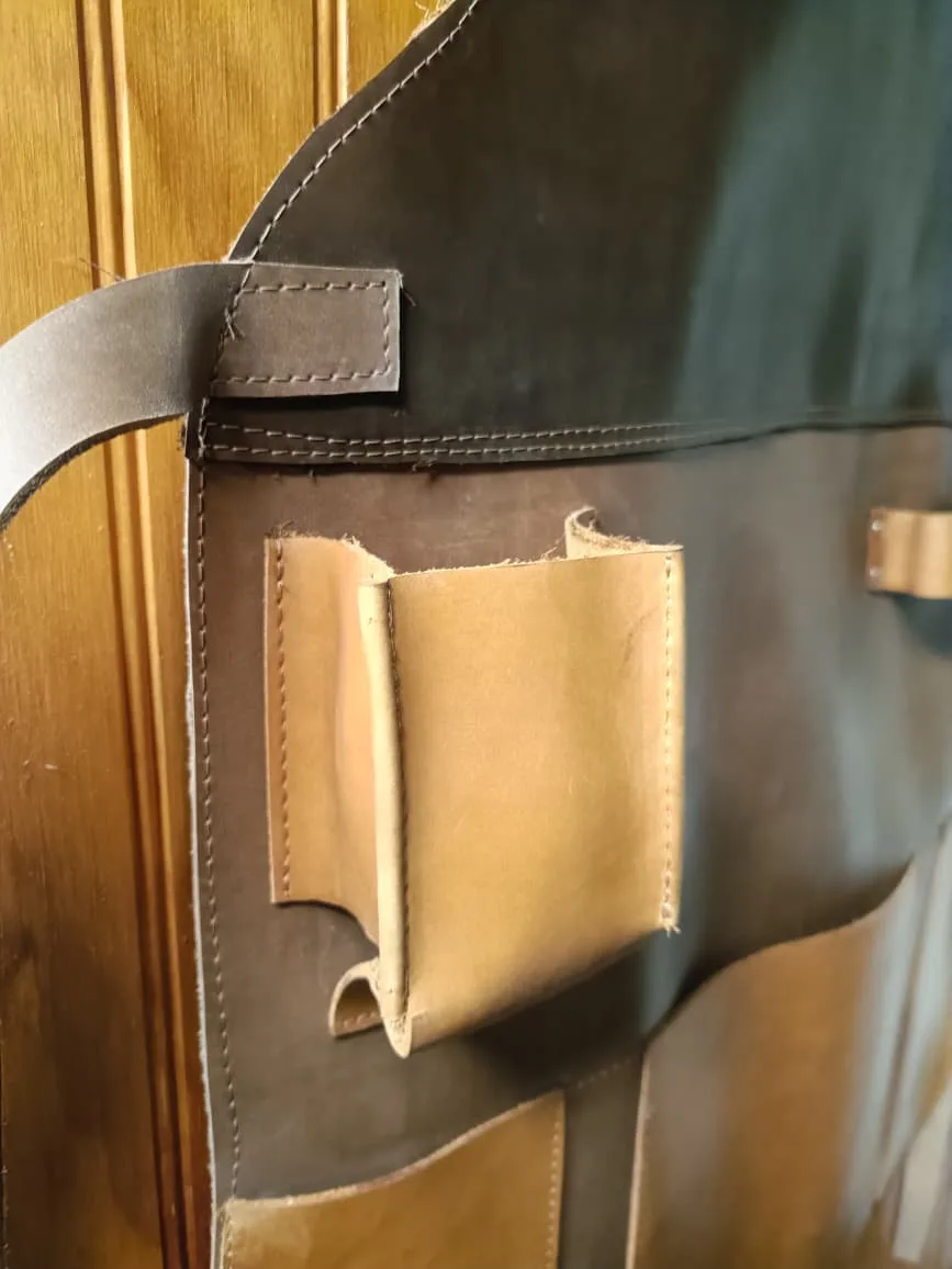 Pechera de cuero Capataz — Cuero natural vacuno premium